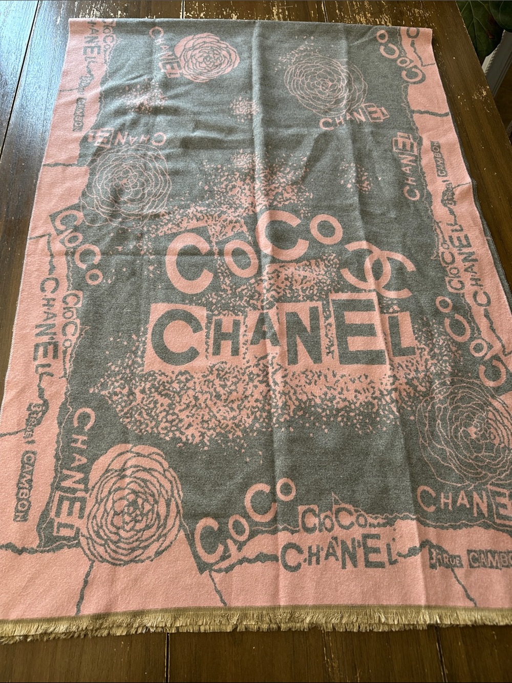 Chanel scarves one size*